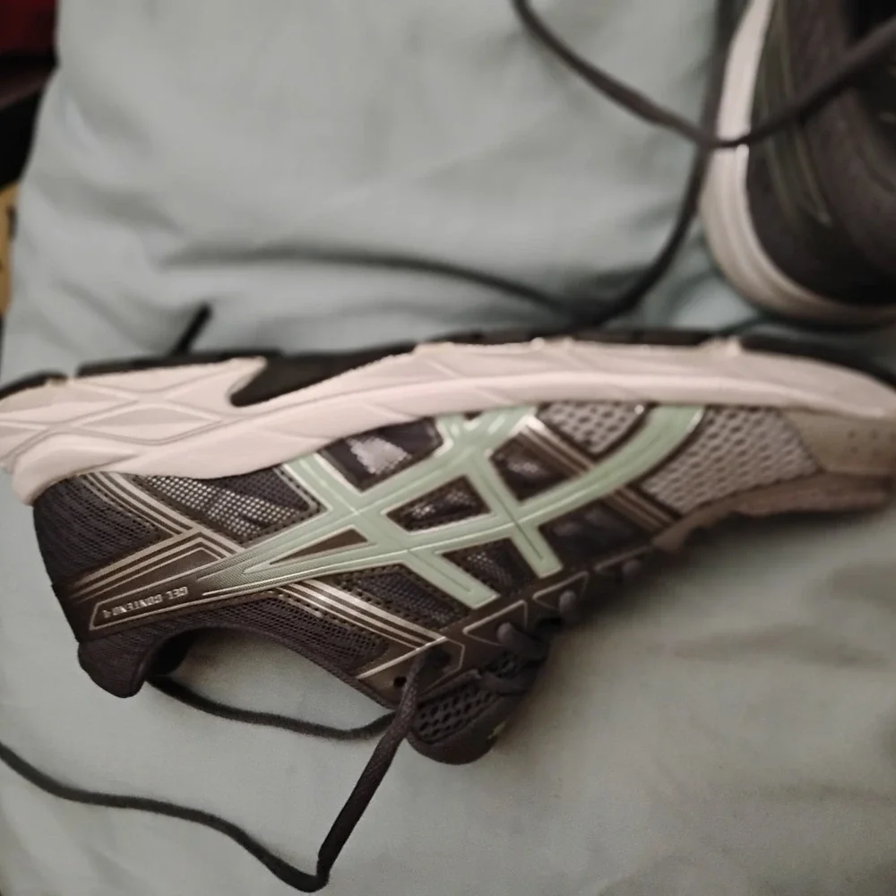 ASICS GEL-Contend 4 Running Shoes Women 9.5 Gray Mint Green Mesh Athletic